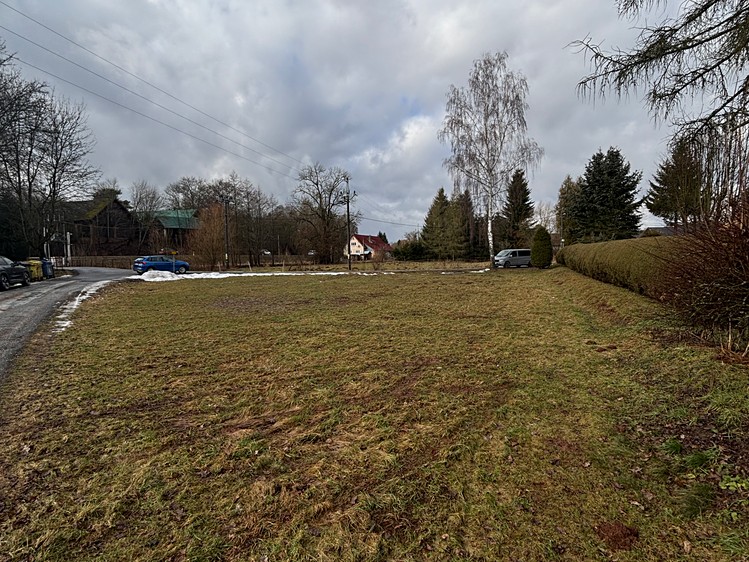 Prodej stavebního pozemku 800 m² - foto 4