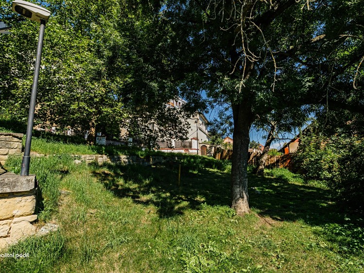 Prodej podílu 57/80 komerčního pozemku 404 m² - foto 3