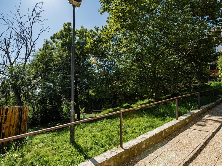 Prodej podílu 57/80 komerčního pozemku 404 m² - foto 7