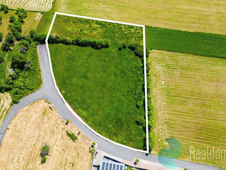 Prodej stavebního pozemku 6 111 m² - foto 4