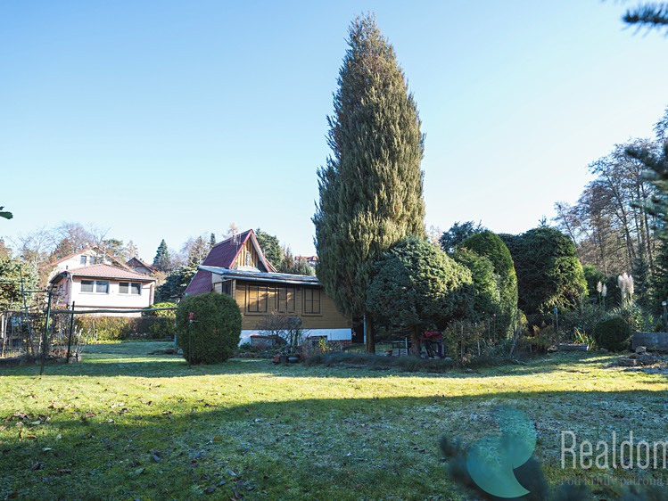 Prodej stavebního pozemku 533 m² - foto 2