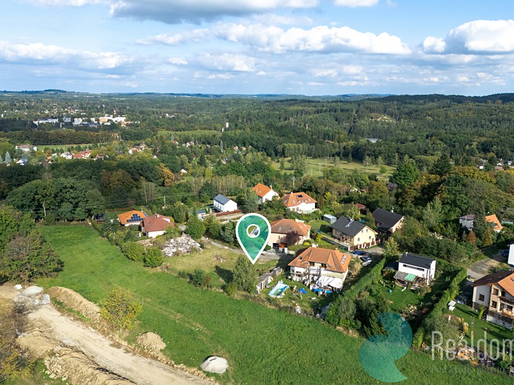 Prodej stavebního pozemku 823 m² - foto 4