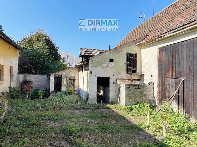 Prodej stavebního pozemku 1 210 m² - foto 3