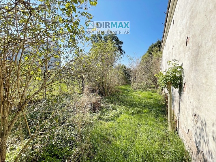 Prodej stavebního pozemku 1 210 m² - foto 7