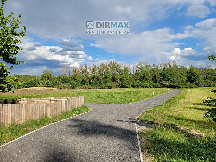 Prodej stavebního pozemku 1 250 m² - foto 3