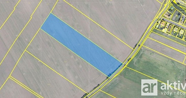 Prodej podílu 1/2 pole 7 464 m² - foto 1