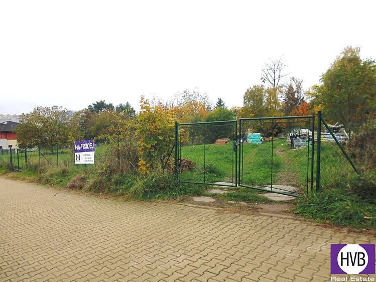 Prodej stavebního pozemku 988 m² - foto 2