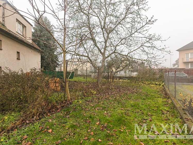 Prodej stavebního pozemku 907 m² - foto 4