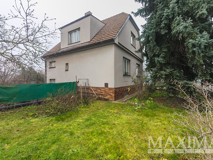 Prodej stavebního pozemku 907 m² - foto 8