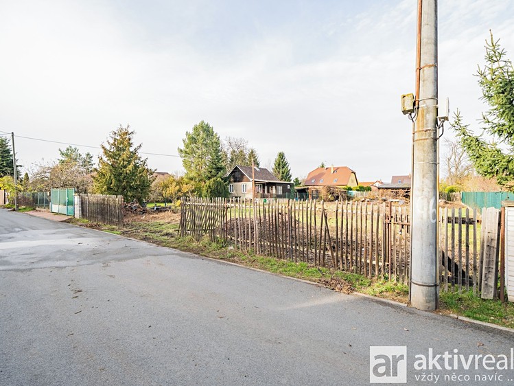 Prodej stavebního pozemku 927 m² - foto 5