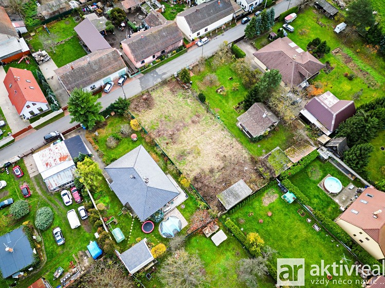 Prodej stavebního pozemku 927 m² - foto 7