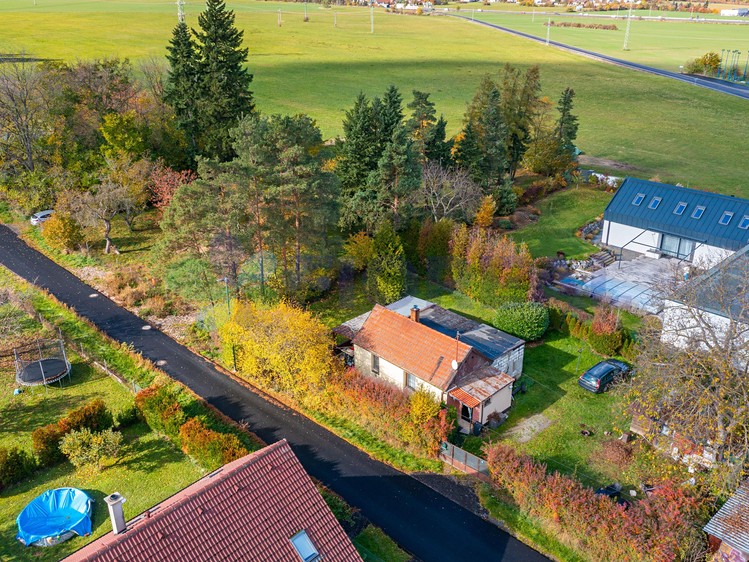 Prodej stavebního pozemku 753 m² - foto 3