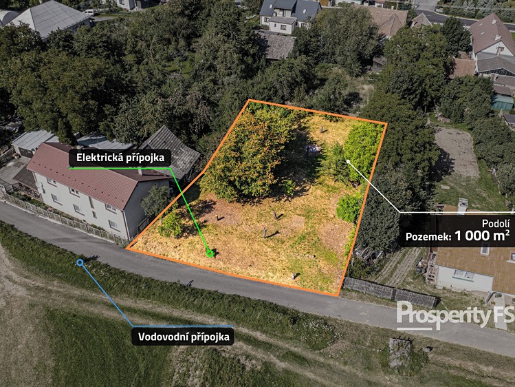 Prodej stavebního pozemku 1 000 m² - foto 1