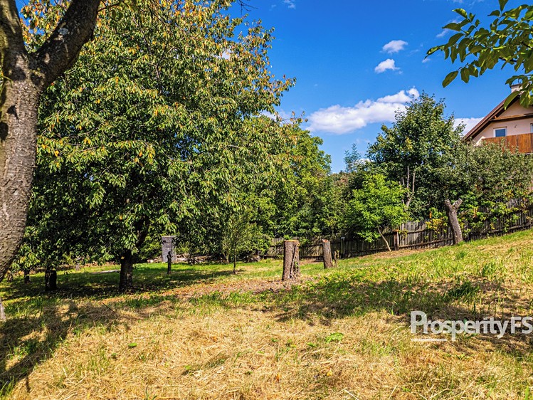 Prodej stavebního pozemku 1 000 m² - foto 5