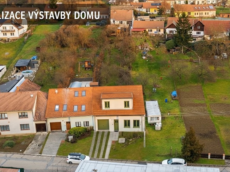 Prodej stavebního pozemku 724 m² - foto 1