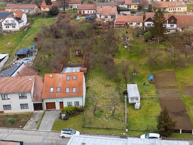 Prodej stavebního pozemku 724 m² - foto 5