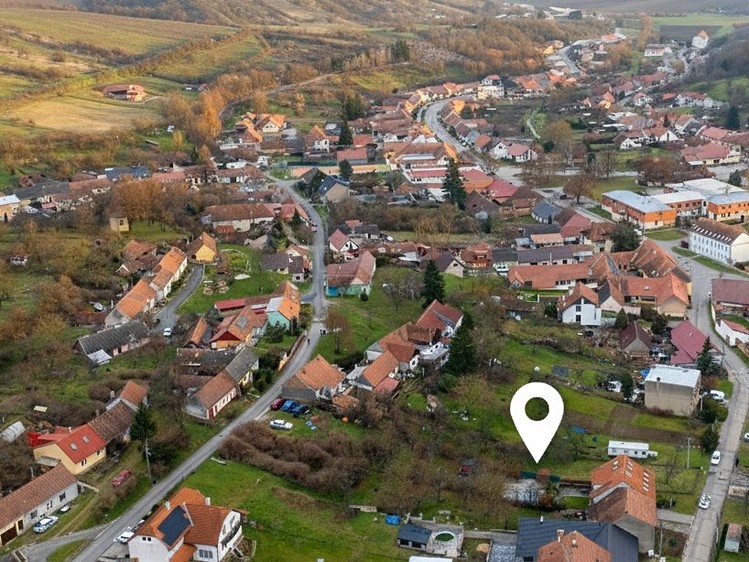 Prodej stavebního pozemku 724 m² - foto 6