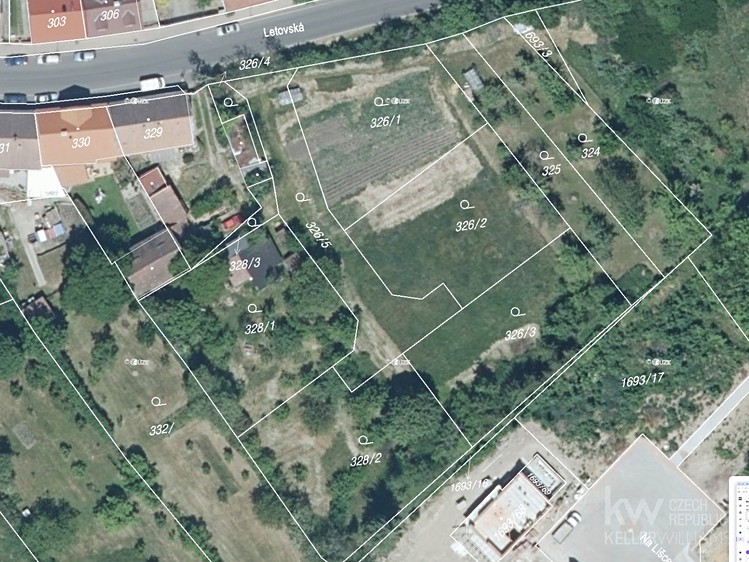 Prodej stavebního pozemku 747 m² - foto 3