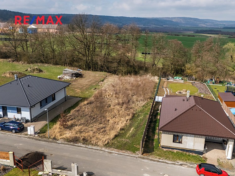 Prodej stavebního pozemku 2 649 m² - foto 4