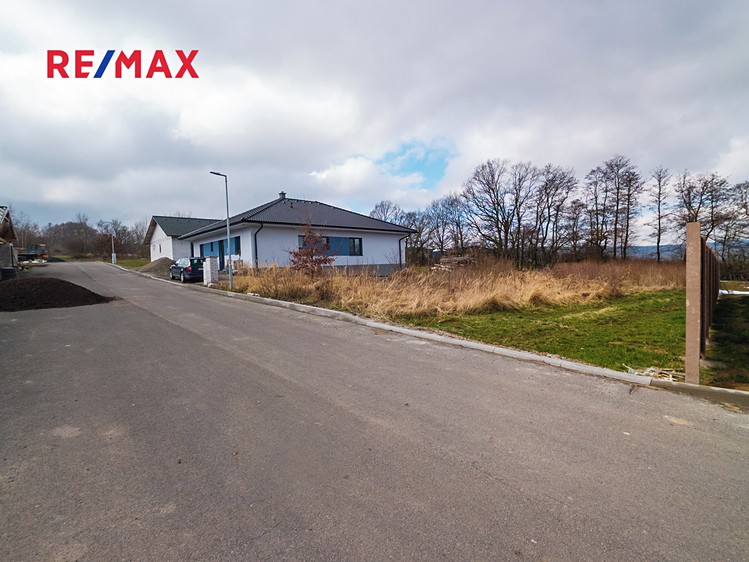 Prodej stavebního pozemku 2 649 m² - foto 5