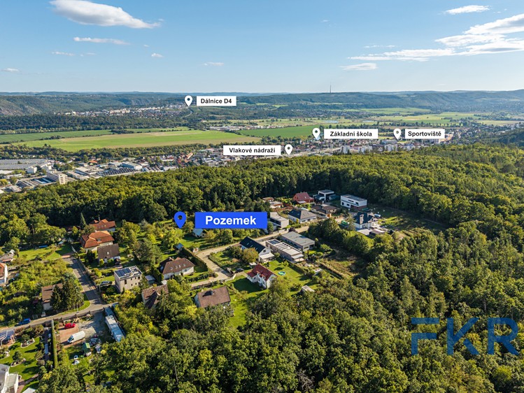 Prodej stavebního pozemku 886 m² - foto 6