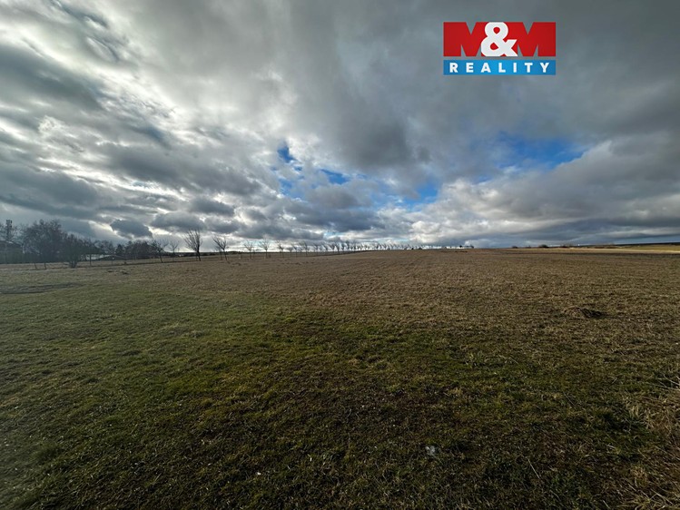 Prodej stavebního pozemku 4 806 m² - foto 1