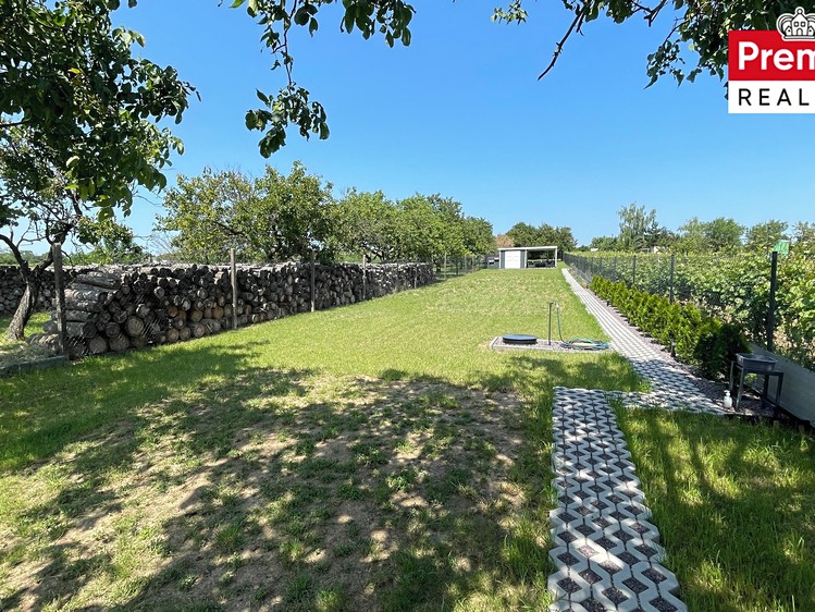 Prodej zahrady 929 m² - foto 1