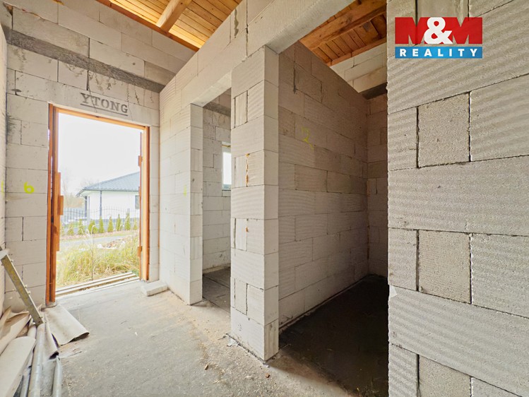Prodej  stavebního pozemku 992 m² - foto 5