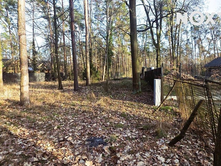 Prodej stavebního pozemku 881 m² - foto 5