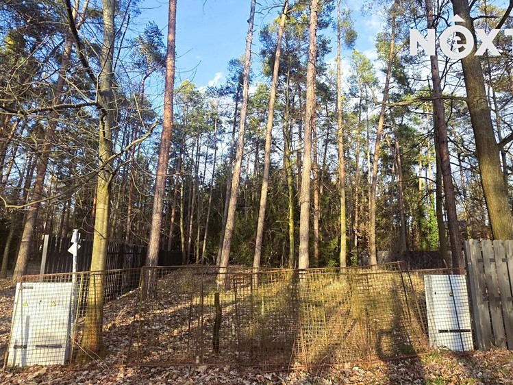 Prodej stavebního pozemku 881 m² - foto 7