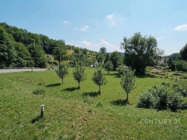 Prodej stavebního pozemku 1 271 m² - foto 2