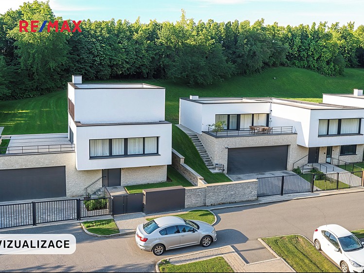 Prodej stavebního pozemku 1 353 m² - foto 2