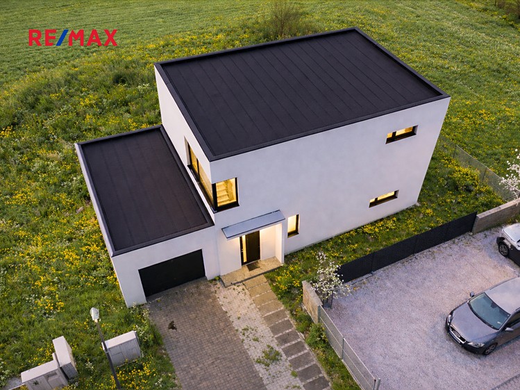 Prodej stavebního pozemku 697 m² - foto 6