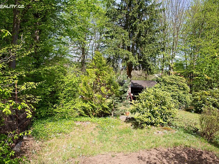 Prodej stavebního pozemku 792 m² - foto 6