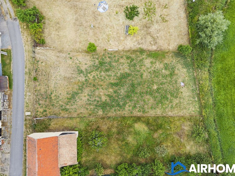 Prodej stavebního pozemku 961 m² - foto 2