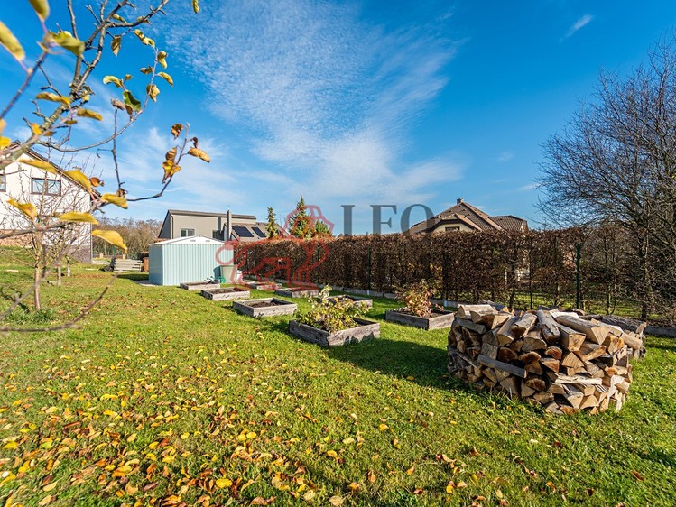 Prodej  stavebního pozemku 1 036 m² - foto 4