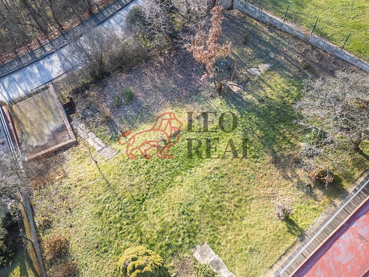 Prodej  stavebního pozemku 328 m² - foto 4