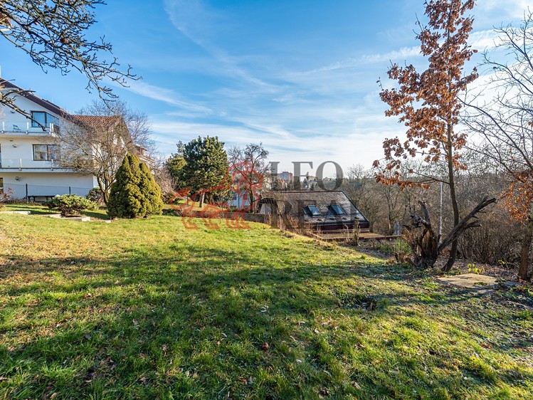 Prodej  stavebního pozemku 328 m² - foto 6