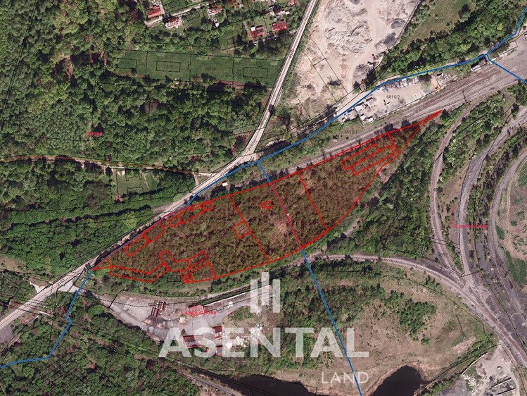 Prodej komerčního pozemku 32 167 m² - foto 1