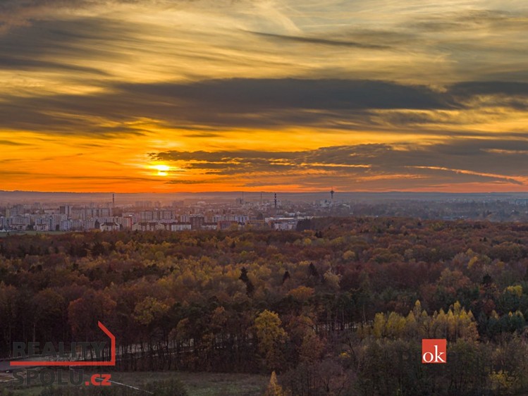 Prodej stavebního pozemku 909 m² - foto 4