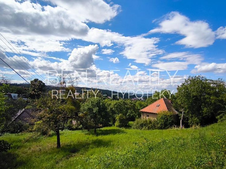 Prodej stavebního pozemku 3 528 m² - foto 5