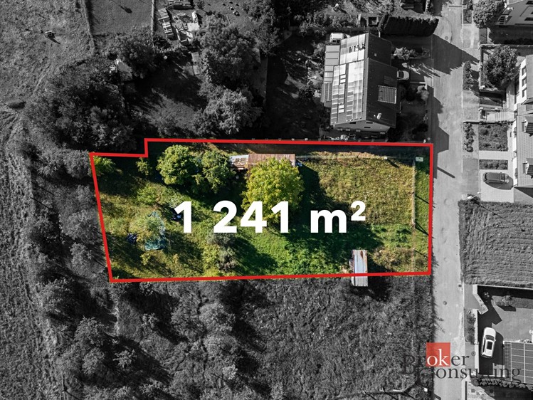 Prodej stavebního pozemku 1 241 m² - foto 2