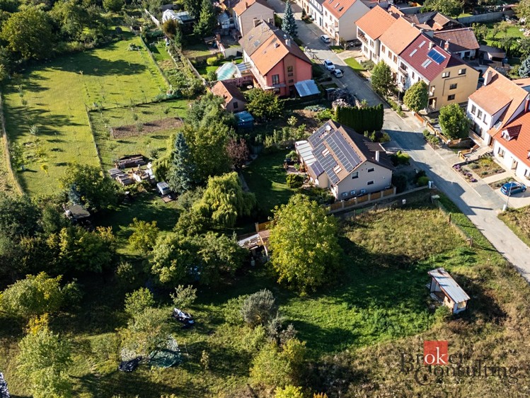 Prodej stavebního pozemku 1 241 m² - foto 6