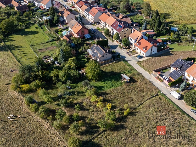 Prodej stavebního pozemku 1 241 m² - foto 8