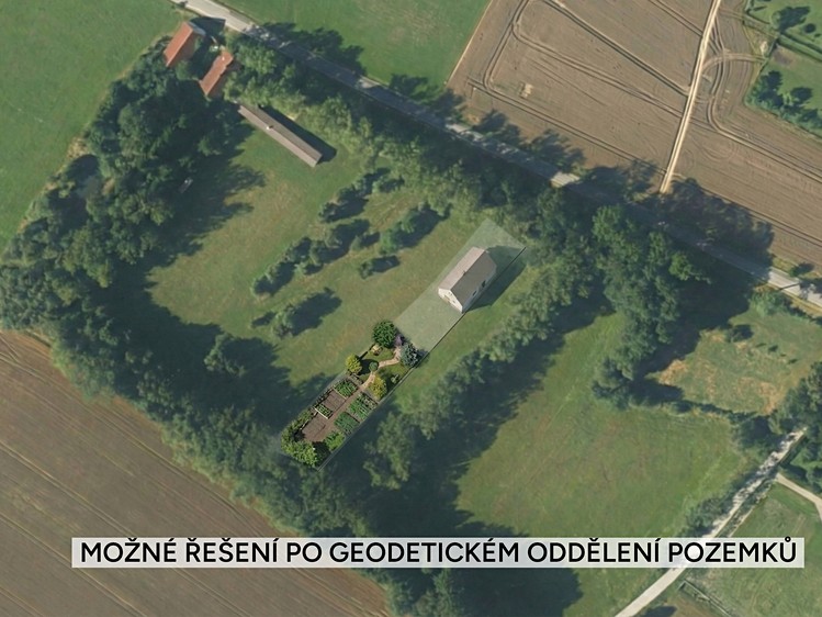 Prodej podílu 1/2 stavebního pozemku 2 497 m² - foto 2