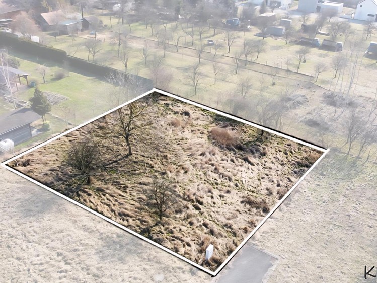 Prodej stavebního pozemku 748 m² - foto 6
