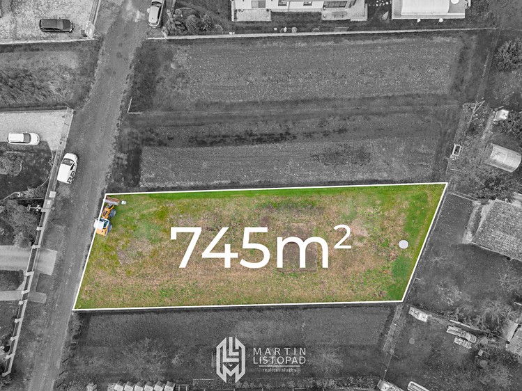 Prodej stavebního pozemku 745 m² - foto 5