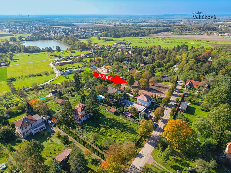 Prodej stavebního pozemku 2 195 m² - foto 6