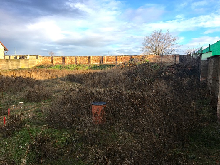 Prodej stavebního pozemku 895 m² - foto 2
