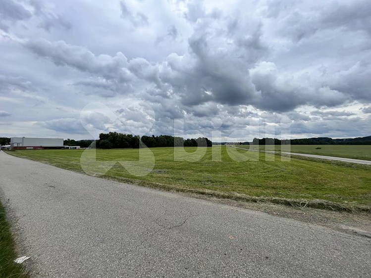 Prodej komerčního pozemku 10 710 m² - foto 7